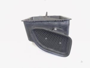 Gebruikte Luchtgeleider Mercedes ML II (164/4JG) 3.0 ML-280 CDI 4-Matic V6 24V Prijs € 29,00 Margeregeling aangeboden door GEJO Revisie & Onderdelen BV