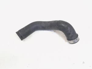 Gebruikte Intercooler Slang Mercedes ML II (164/4JG) 3.0 ML-280 CDI 4-Matic V6 24V Prijs € 27,50 Margeregeling aangeboden door GEJO Revisie & Onderdelen BV