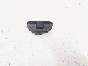 Gebruikte Lichtsensor Audi A6 (C7) 2.0 TDI 16V Prijs € 8,00 Margeregeling aangeboden door GEJO Revisie & Onderdelen BV