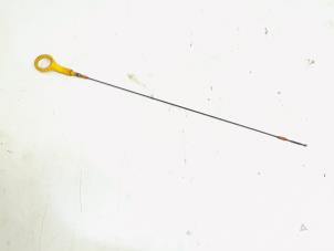 Gebruikte Olie Peilstok Volkswagen Golf VI Cabrio (1K) 1.4 TSI 160 16V Prijs € 7,99 Margeregeling aangeboden door GEJO Revisie & Onderdelen BV