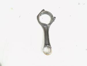 Gebruikte Drijfstang Audi A4 Avant (B8) 3.0 TDI V6 24V Quattro Prijs € 73,00 Margeregeling aangeboden door GEJO Revisie & Onderdelen BV