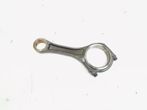 Gebruikte Drijfstang Audi A4 Avant (B8) 3.0 TDI V6 24V Quattro Prijs € 73,00 Margeregeling aangeboden door GEJO Revisie & Onderdelen BV