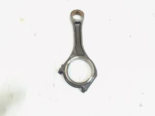 Gebruikte Drijfstang Audi A4 Avant (B8) 3.0 TDI V6 24V Quattro Prijs € 73,00 Margeregeling aangeboden door GEJO Revisie & Onderdelen BV