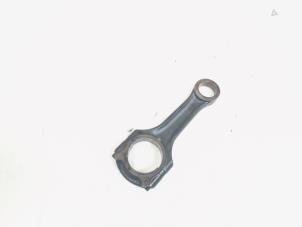 Gebruikte Drijfstang Mercedes Sprinter 3,5t (906.73) 311 CDI 16V Prijs € 53,00 Margeregeling aangeboden door GEJO Revisie & Onderdelen BV