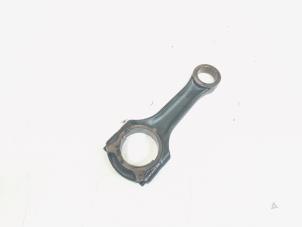 Gebruikte Drijfstang Mercedes Sprinter 3,5t (906.73) 311 CDI 16V Prijs € 53,00 Margeregeling aangeboden door GEJO Revisie & Onderdelen BV