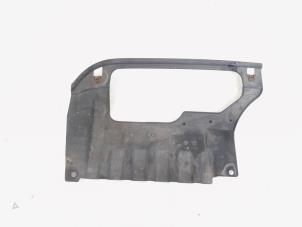 Gebruikte Afdekplaat diversen BMW X1 (E84) sDrive 20d 2.0 16V Prijs € 9,95 Margeregeling aangeboden door GEJO Revisie & Onderdelen BV