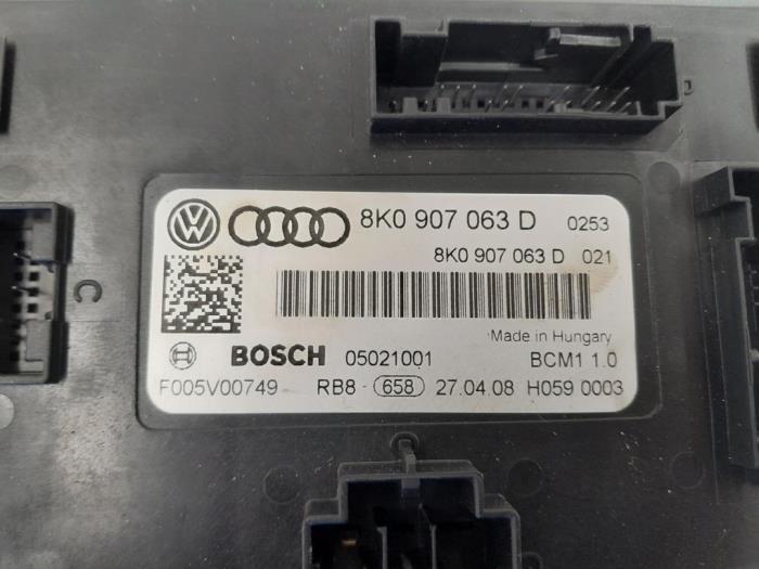 Module Bodycontrol van een Audi A4 Avant (B8) 3.0 TDI V6 24V Quattro 2008