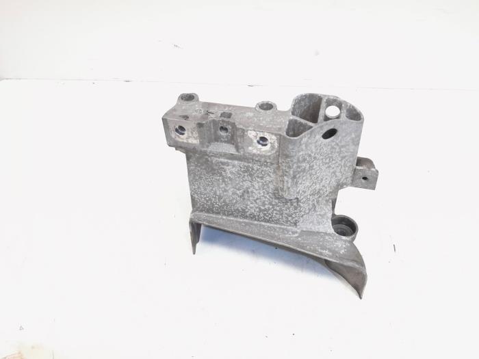 Gebruikte Motorrubber Volkswagen Polo VI (AW1) 1.0 MPi 12V Prijs € 24,95 Margeregeling aangeboden door GEJO Revisie & Onderdelen BV