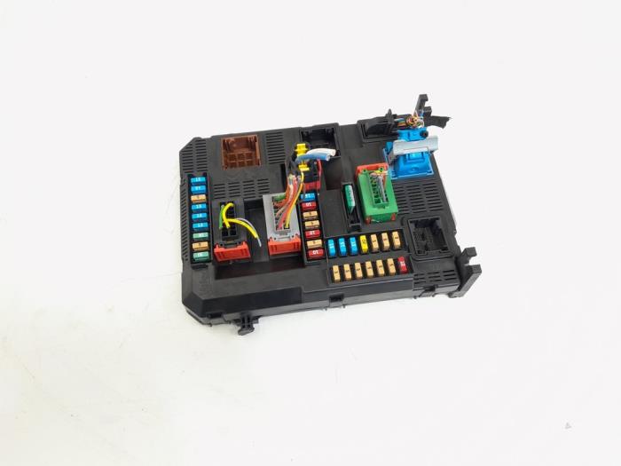 Computer Body Control van een Peugeot 208 I (CA/CC/CK/CL) 1.2 Vti 12V PureTech 2018