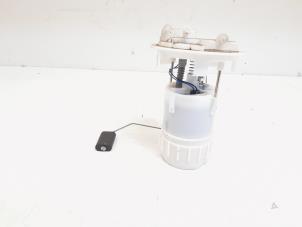 Gebruikte Tank element Pomp Peugeot 208 I (CA/CC/CK/CL) 1.2 Vti 12V PureTech Prijs € 19,00 Margeregeling aangeboden door GEJO Revisie & Onderdelen BV