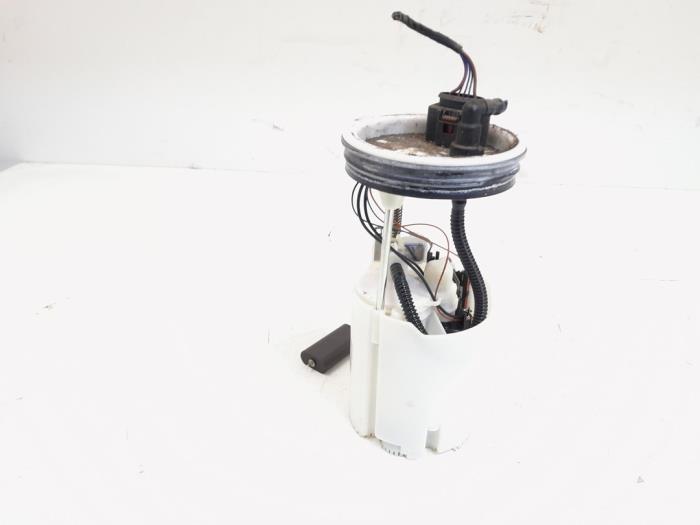 Gebruikte Tank element Pomp Volkswagen Up! (121) 1.0 12V 75 Prijs € 8,00 Margeregeling aangeboden door GEJO Revisie & Onderdelen BV