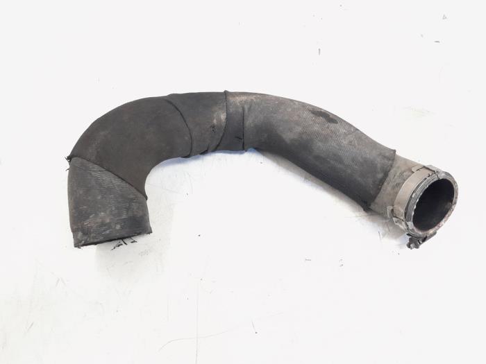 Gebruikte Intercooler Slang Audi A4 Avant (B8) 3.0 TDI 245 V6 24V Quattro Prijs € 9,00 Margeregeling aangeboden door GEJO Revisie & Onderdelen BV