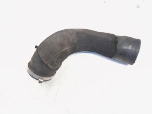 Gebruikte Intercooler Slang Audi A4 Avant (B8) 3.0 TDI 245 V6 24V Quattro Prijs € 9,99 Margeregeling aangeboden door GEJO Revisie & Onderdelen BV
