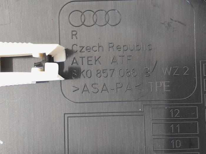 Dashboard deel van een Audi A4 Avant (B8) 3.0 TDI 245 V6 24V Quattro 2015