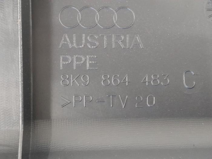 Afdekking slotvanger achter van een Audi A4 Avant (B8) 3.0 TDI 245 V6 24V Quattro 2015