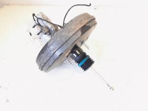 Gebruikte Rembekrachtiger Audi A3 Limousine (8VS/8VM) 1.0 TFSI 12V Prijs € 40,00 Margeregeling aangeboden door GEJO Revisie & Onderdelen BV