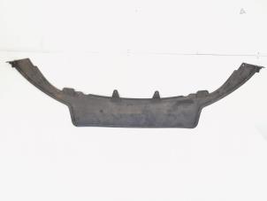 Gebruikte Lip voorbumper Volkswagen Jetta IV (162/16A) 1.2 TSI Prijs € 55,00 Margeregeling aangeboden door GEJO Revisie & Onderdelen BV