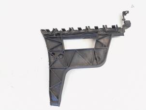 Gebruikte Bumpersteun links-achter Audi A4 Avant (B8) 2.0 TDI 16V Prijs € 2,00 Margeregeling aangeboden door GEJO Revisie & Onderdelen BV