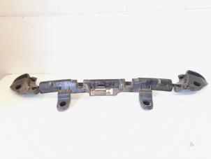 Gebruikte Bumpersteun midden-achter BMW X1 (E84) sDrive 18d 2.0 16V Prijs € 19,95 Margeregeling aangeboden door GEJO Revisie & Onderdelen BV