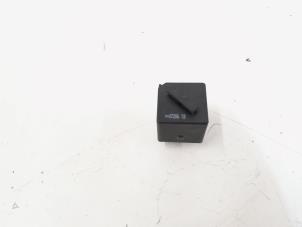 Gebruikte Relais BMW X1 (E84) sDrive 18d 2.0 16V Prijs € 4,00 Margeregeling aangeboden door GEJO Revisie & Onderdelen BV