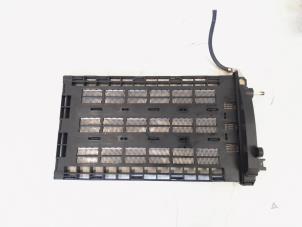 Gebruikte Kachel Verwarmingselement BMW X1 (E84) sDrive 18d 2.0 16V Prijs € 18,00 Margeregeling aangeboden door GEJO Revisie & Onderdelen BV