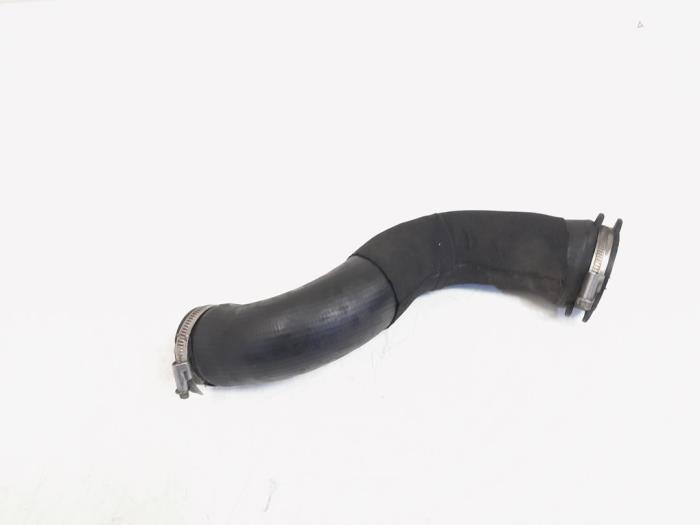 Gebruikte Intercooler Slang Audi A4 Avant (B8) 2.0 TFSI 16V Quattro Prijs € 9,00 Margeregeling aangeboden door GEJO Revisie & Onderdelen BV
