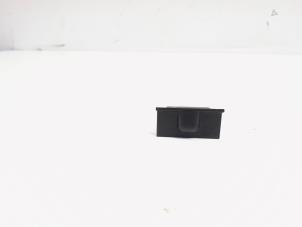 Gebruikte Lichtsensor Audi A4 Avant (B8) 2.0 TFSI 16V Quattro Prijs € 9,00 Margeregeling aangeboden door GEJO Revisie & Onderdelen BV