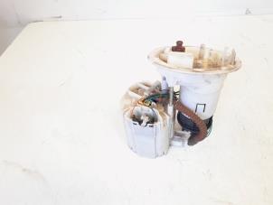 Gebruikte Tank element Pomp Audi A4 Avant (B8) 2.0 TFSI 16V Quattro Prijs € 27,00 Margeregeling aangeboden door GEJO Revisie & Onderdelen BV