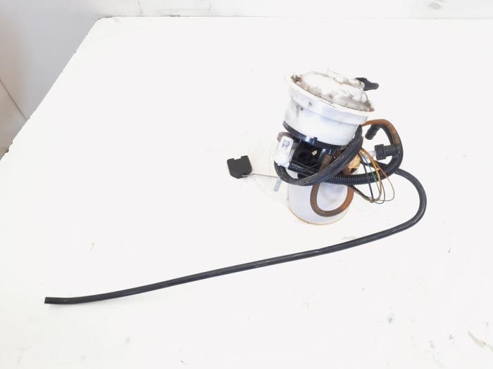 Gebruikte Tank element Pomp Volkswagen Passat CC (357) 1.8 TSI 16V Prijs € 30,00 Margeregeling aangeboden door GEJO Revisie & Onderdelen BV