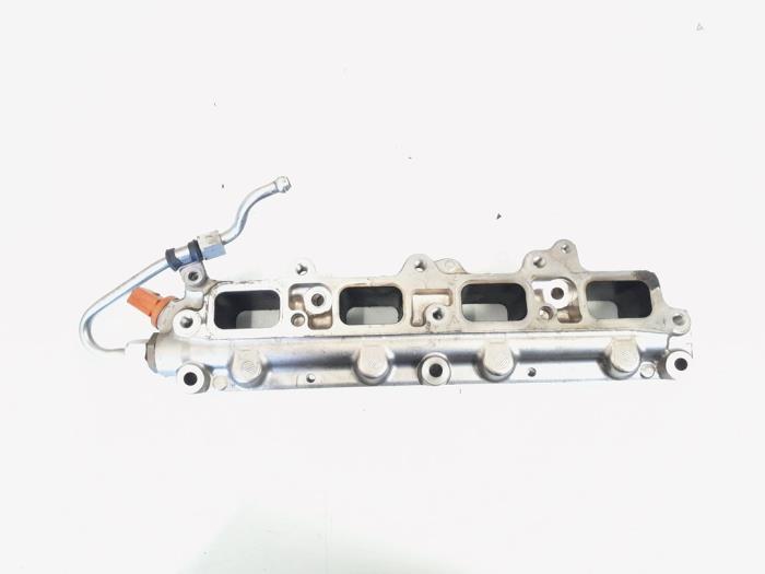 Gebruikte Common rail (Injectie) Volkswagen Golf Plus (5M1/1KP) 1.4 TSI 122 16V Prijs € 31,00 Margeregeling aangeboden door GEJO Revisie & Onderdelen BV