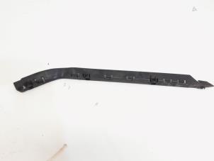 Gebruikte Bumpersteun rechts-achter Mercedes E (C207) E-300 CDI V6 24V Prijs € 14,00 Margeregeling aangeboden door GEJO Revisie & Onderdelen BV