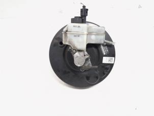 Gebruikte Rembooster Volkswagen Passat Variant (3C5) 2.0 TDI 140 Prijs € 75,00 Margeregeling aangeboden door GEJO Revisie & Onderdelen BV