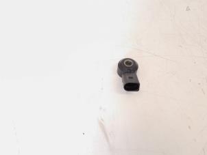Klopsensor van een Volkswagen Golf V (1K1) 1.4 TSI 122 16V 2008