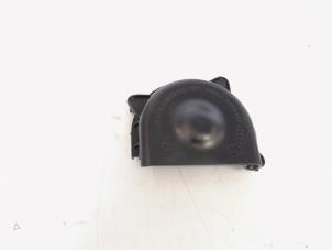 Gebruikte Distributiedeksel Volkswagen Golf VI (5K1) 1.4 TSI 122 16V Prijs € 2,00 Margeregeling aangeboden door GEJO Revisie & Onderdelen BV