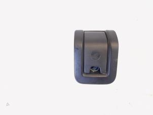 Gebruikte Isofix steun Audi A3 Limousine (8VS/8VM) 1.6 TDI Ultra 16V Prijs € 1,99 Margeregeling aangeboden door GEJO Revisie & Onderdelen BV