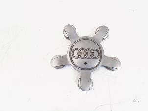 Gebruikte Naafkapje Audi A3 Limousine (8VS/8VM) 1.6 TDI Ultra 16V Prijs € 9,00 Margeregeling aangeboden door GEJO Revisie & Onderdelen BV