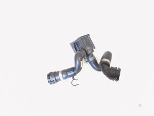 Gebruikte Extra waterpomp Audi A5 (8T3) 2.0 TFSI 16V Quattro Prijs € 24,00 Margeregeling aangeboden door GEJO Revisie & Onderdelen BV