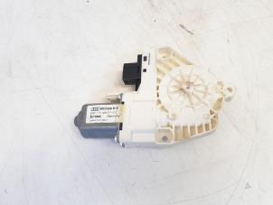 Gebruikte Motor electrisch raam Audi A4 Avant (B8) 1.8 TFSI 16V Prijs € 5,00 Margeregeling aangeboden door GEJO Revisie & Onderdelen BV
