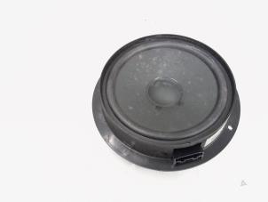 Gebruikte Speaker Mercedes ML II (164/4JG) 3.0 ML-320 CDI 4-Matic V6 24V Prijs € 19,00 Margeregeling aangeboden door GEJO Revisie & Onderdelen BV