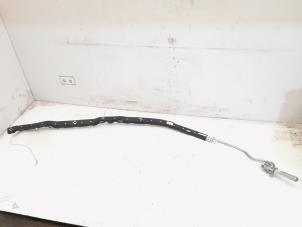 Gebruikte Airbag hemel links Mercedes ML II (164/4JG) 3.0 ML-320 CDI 4-Matic V6 24V Prijs € 72,95 Margeregeling aangeboden door GEJO Revisie & Onderdelen BV