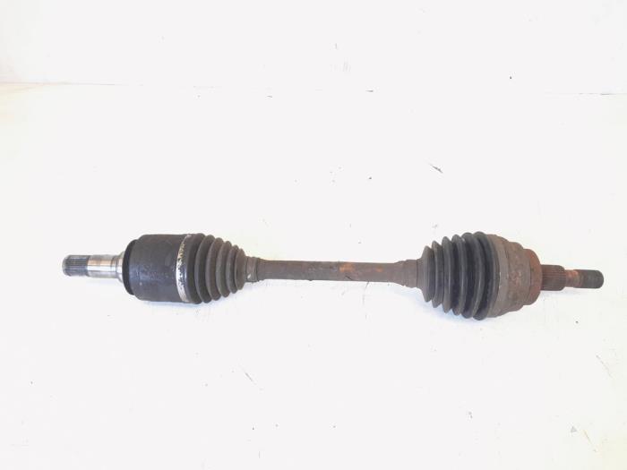 Gebruikte Steekas links-voor Mercedes ML II (164/4JG) 3.0 ML-320 CDI 4-Matic V6 24V Prijs € 48,00 Margeregeling aangeboden door GEJO Revisie & Onderdelen BV