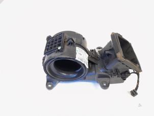 Gebruikte Chaufagebak Mercedes ML II (164/4JG) 3.0 ML-320 CDI 4-Matic V6 24V Prijs € 29,95 Margeregeling aangeboden door GEJO Revisie & Onderdelen BV