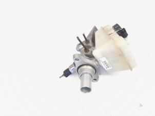 Gebruikte Hoofdremcilinder Mercedes ML II (164/4JG) 3.0 ML-320 CDI 4-Matic V6 24V Prijs € 14,99 Margeregeling aangeboden door GEJO Revisie & Onderdelen BV