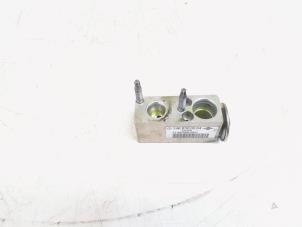 Gebruikte Expansieklep airco Mercedes A (W176) 1.6 A-200 16V Prijs € 20,00 Margeregeling aangeboden door GEJO Revisie & Onderdelen BV