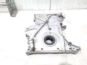 Gebruikte Distributiedeksel Mercedes A (W176) 1.6 A-200 16V Prijs € 29,00 Margeregeling aangeboden door GEJO Revisie & Onderdelen BV