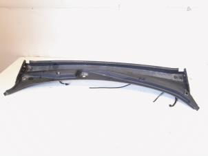 Gebruikte Paravent Lynk &amp; Co 01 1.5 PHEV Prijs € 39,00 Margeregeling aangeboden door GEJO Revisie & Onderdelen BV