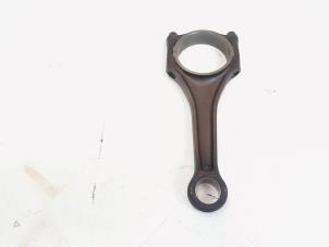 Gebruikte Drijfstang Audi A6 Avant (C7) 3.0 V6 24V TFSI Quattro Prijs € 85,00 Margeregeling aangeboden door GEJO Revisie & Onderdelen BV