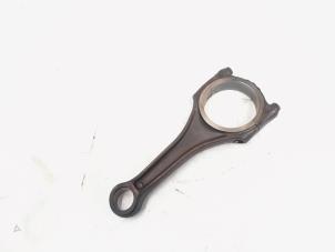 Gebruikte Drijfstang Audi A6 Avant (C7) 3.0 V6 24V TFSI Quattro Prijs € 85,00 Margeregeling aangeboden door GEJO Revisie & Onderdelen BV