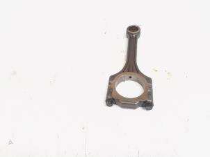 Gebruikte Drijfstang Volkswagen Golf VI (5K1) 1.2 TSI BlueMotion Prijs € 49,00 Margeregeling aangeboden door GEJO Revisie & Onderdelen BV