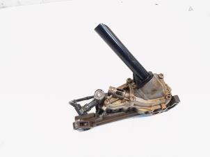 Gebruikte Oliepomp Mercedes A (W176) 2.0 A-250 Turbo 16V Prijs € 84,00 Margeregeling aangeboden door GEJO Revisie & Onderdelen BV